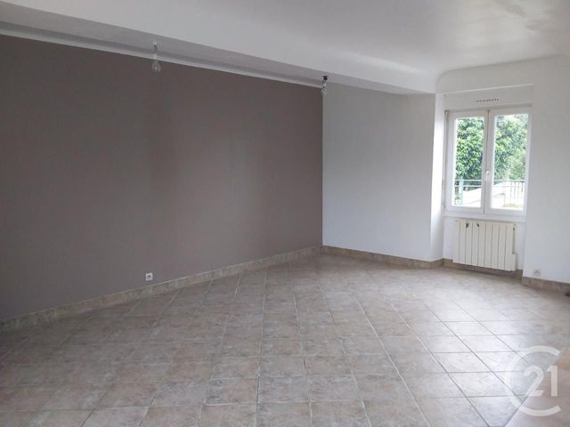 Afficher la photo en grand Maison à vendre - 6 pièces - 140 m2 - ST GEORGES DE ROUELLEY - 50 - BASSE-NORMANDIE
