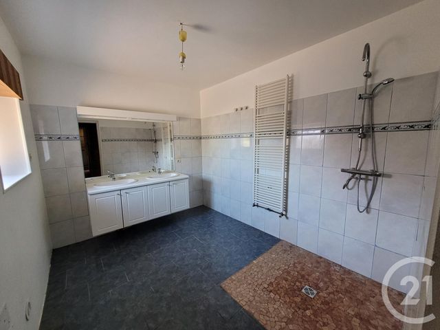 Afficher la photo en grand Maison à vendre - 7 pièces - 205,50 m2 - BEAUVAIN - 61 - BASSE-NORMANDIE