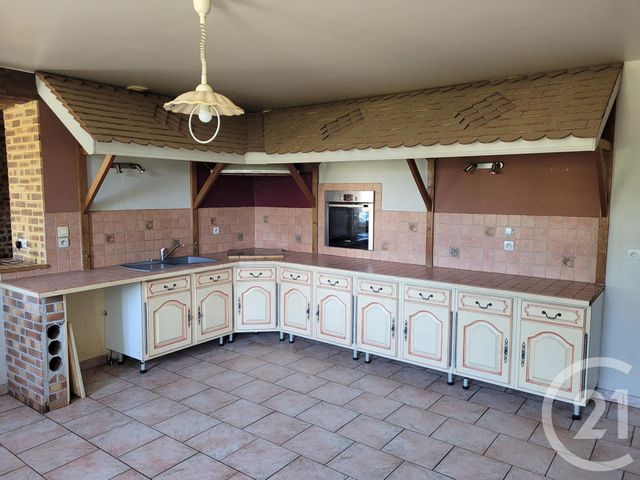 Afficher la photo en grand Maison à vendre - 7 pièces - 205,50 m2 - BEAUVAIN - 61 - BASSE-NORMANDIE
