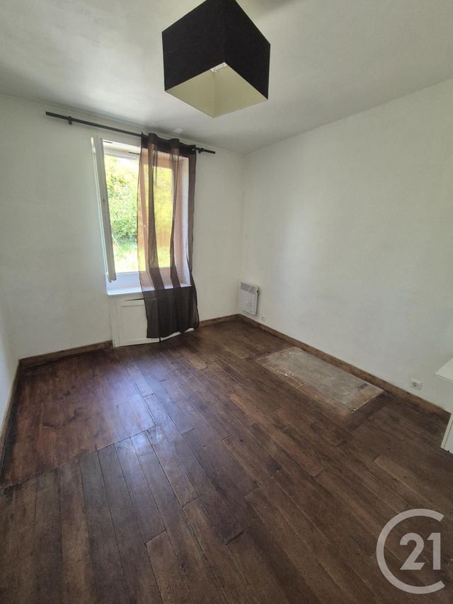 Afficher la photo en grand Maison à vendre - 7 pièces - 92,60 m2 - Juvigny Val D Andaine - 61 - BASSE-NORMANDIE