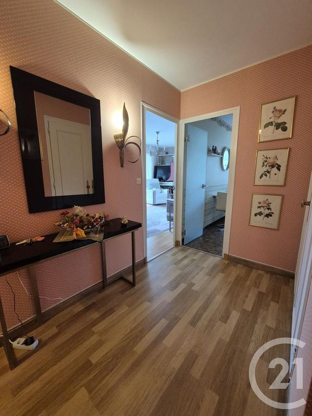 Appartement F3 à vendre - 3 pièces - 67,76 m2 - Bagnoles De L Orne Normandie - 61 - BASSE-NORMANDIE