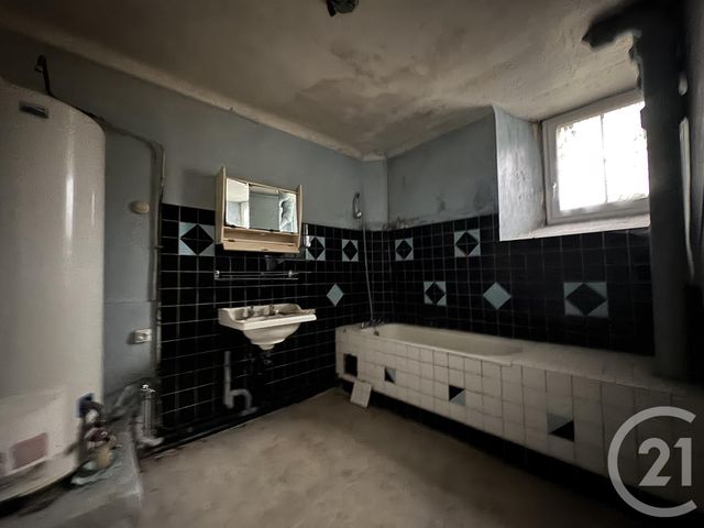 Afficher la photo en grand Maison à vendre - 7 pièces - 117 m2 - Bagnoles De L Orne Normandie - 61 - BASSE-NORMANDIE