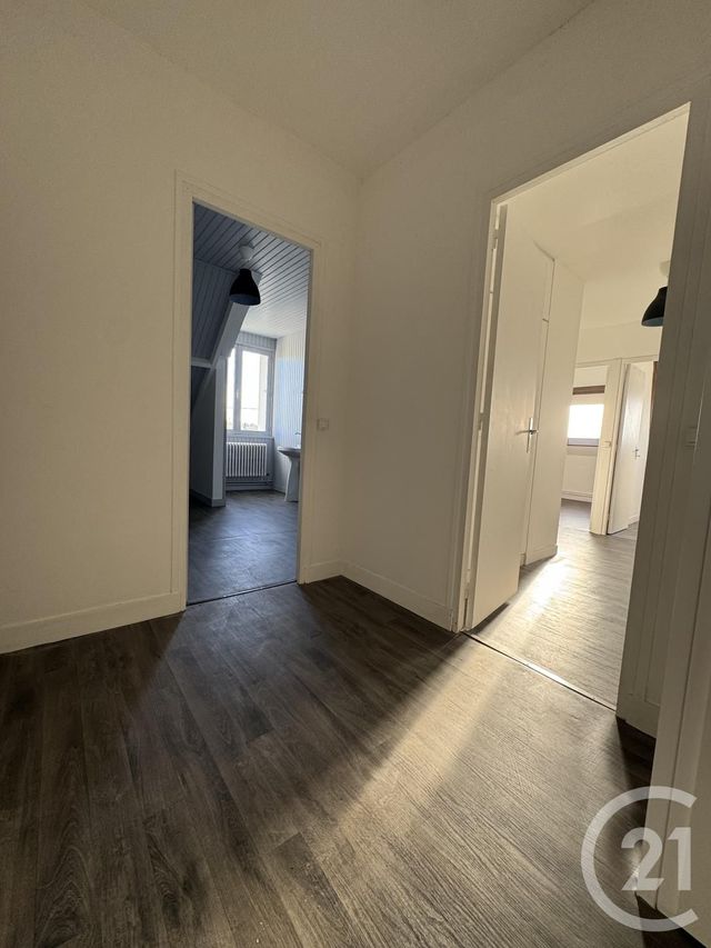 Afficher la photo en grand Maison à vendre - 7 pièces - 144,30 m2 - La Ferte Mace - 61 - BASSE-NORMANDIE