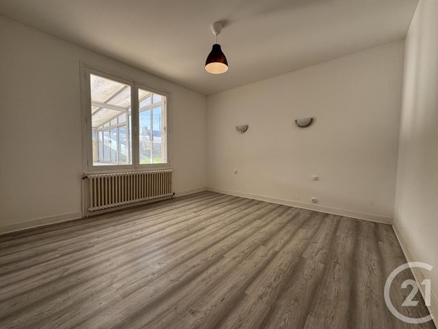Afficher la photo en grand Maison à vendre - 7 pièces - 144,30 m2 - La Ferte Mace - 61 - BASSE-NORMANDIE
