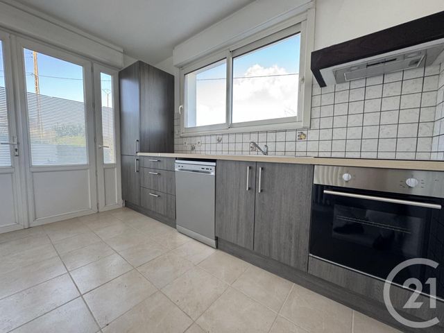 Afficher la photo en grand Maison à vendre - 7 pièces - 144,30 m2 - La Ferte Mace - 61 - BASSE-NORMANDIE