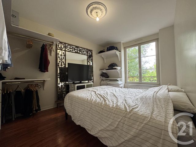 Afficher la photo en grand Appartement F3 à vendre - 3 pièces - 87,53 m2 - Bagnoles De L Orne Normandie - 61 - BASSE-NORMANDIE