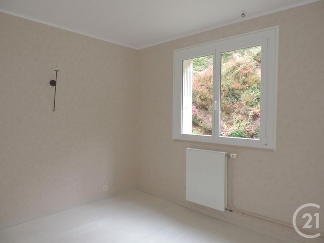 Afficher la photo en grand Appartement F2 à louer - 2 pièces - 38 m2 - Bagnoles De L Orne - 61 - BASSE-NORMANDIE