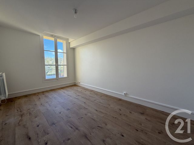 Appartement Duplex &agrave; vendre - 5 pi&egrave;ces - 106,09 m2 - Bagnoles De L Orne Normandie - 61 - BASSE-NORMANDIE