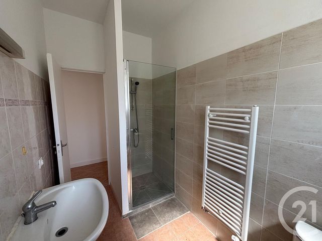 Appartement &agrave; louer - 3 pi&egrave;ces - 70 m2 - Bagnoles De L Orne Normandie - 61 - BASSE-NORMANDIE