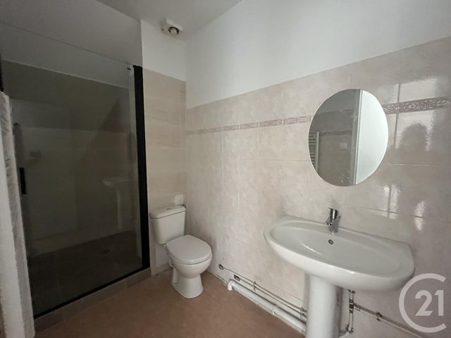 Appartement &agrave; louer - 2 pi&egrave;ces - 46,67 m2 - Bagnoles De L Orne Normandie - 61 - BASSE-NORMANDIE