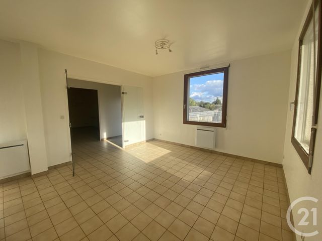 Maison &agrave; louer - 5 pi&egrave;ces - 102,65 m2 - La Ferte Mace - 61 - BASSE-NORMANDIE