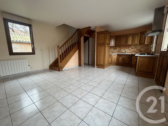 Maison &agrave; louer - 4 pi&egrave;ces - 70,63 m2 - Juvigny Val D Andaine - 61 - BASSE-NORMANDIE