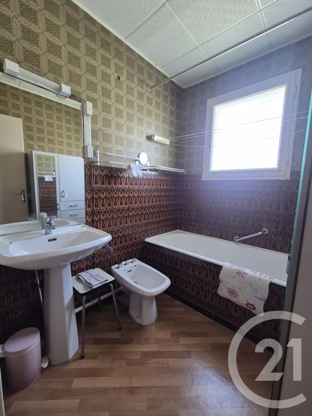 Appartement F3 &agrave; vendre - 3 pi&egrave;ces - 58,73 m2 - Bagnoles De L Orne Normandie - 61 - BASSE-NORMANDIE