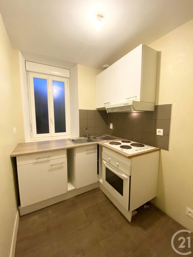 Appartement F3 &agrave; louer - 3 pi&egrave;ces - 71,73 m2 - Bagnoles De L Orne Normandie - 61 - BASSE-NORMANDIE