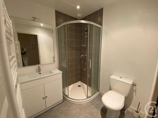 Appartement F3 &agrave; louer - 3 pi&egrave;ces - 71,73 m2 - Bagnoles De L Orne Normandie - 61 - BASSE-NORMANDIE