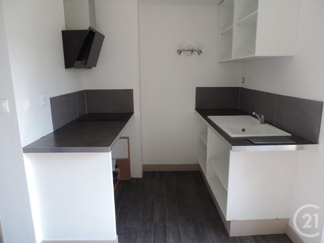 Appartement Studio &agrave; louer - 1 pi&egrave;ce - 26,76 m2 - Domfront En Poiraie - 61 - BASSE-NORMANDIE