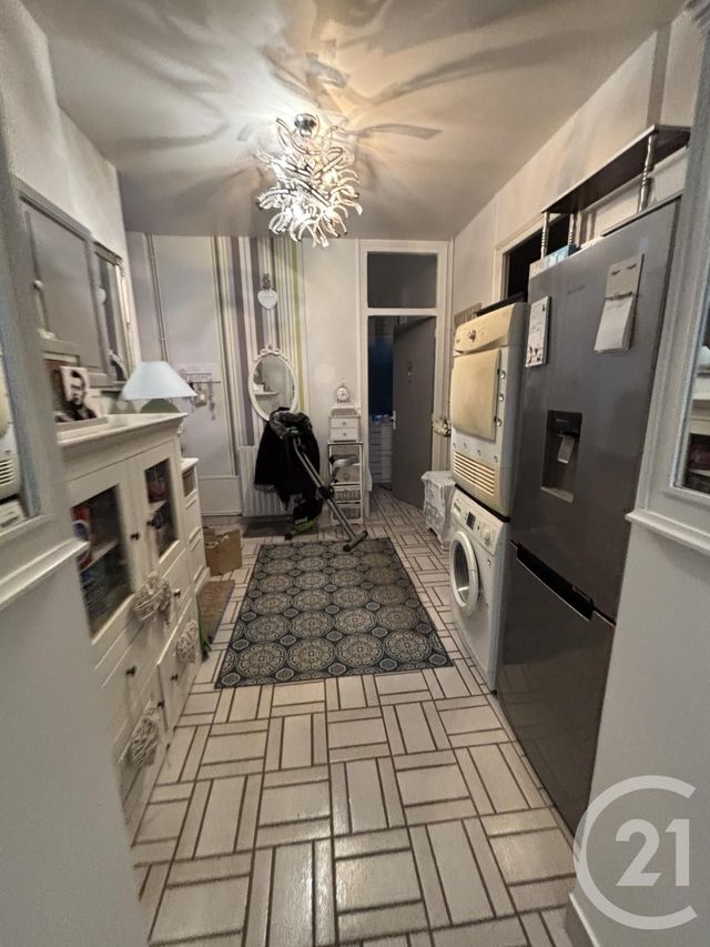 Appartement F3 &agrave; vendre - 2 pi&egrave;ces - 83,33 m2 - Bagnoles De L Orne Normandie - 61 - BASSE-NORMANDIE