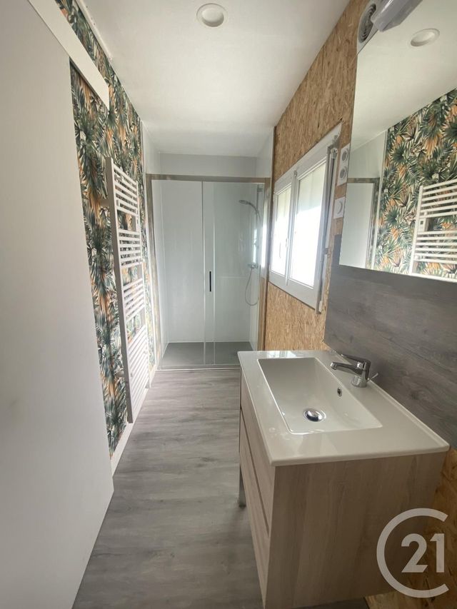 Appartement &agrave; louer - 2 pi&egrave;ces - 50 m2 - Domfront En Poiraie - 61 - BASSE-NORMANDIE