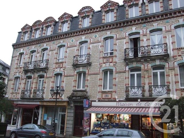Appartement F2 &agrave; louer - 2 pi&egrave;ces - 48 m2 - Bagnoles De L Orne Normandie - 61 - BASSE-NORMANDIE