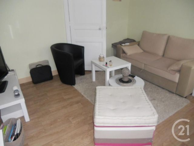 Appartement F2 &agrave; louer - 2 pi&egrave;ces - 48 m2 - Bagnoles De L Orne Normandie - 61 - BASSE-NORMANDIE