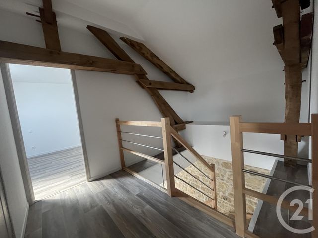 Maison &agrave; louer - 6 pi&egrave;ces - 130,82 m2 - Juvigny Val D Andaine - 61 - BASSE-NORMANDIE