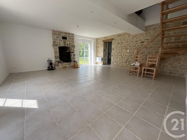 Maison &agrave; louer - 6 pi&egrave;ces - 130,82 m2 - Juvigny Val D Andaine - 61 - BASSE-NORMANDIE