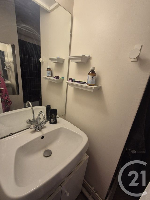 Appartement Studio &agrave; vendre - 1 pi&egrave;ce - 18,50 m2 - Bagnoles De L Orne Normandie - 61 - BASSE-NORMANDIE