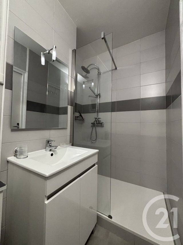 Appartement Studio &agrave; vendre - 1 pi&egrave;ce - 27,94 m2 - Bagnoles De L Orne Normandie - 61 - BASSE-NORMANDIE