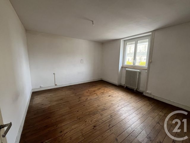 Maison &agrave; louer - 7 pi&egrave;ces - 160 m2 - Joue Du Bois - 61 - BASSE-NORMANDIE