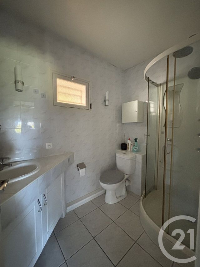 Appartement T2 &agrave; vendre - 2 pi&egrave;ces - 40 m2 - Bagnoles De L Orne Normandie - 61 - BASSE-NORMANDIE