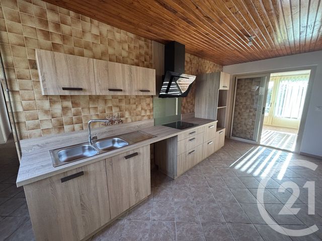 Maison &agrave; louer - 6 pi&egrave;ces - 116,88 m2 - Juvigny Val D Andaine - 61 - BASSE-NORMANDIE