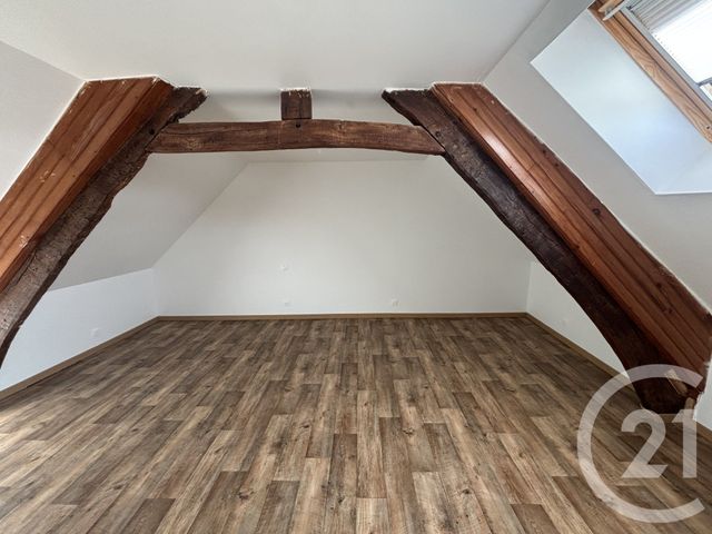 Maison &agrave; louer - 6 pi&egrave;ces - 116,88 m2 - Juvigny Val D Andaine - 61 - BASSE-NORMANDIE