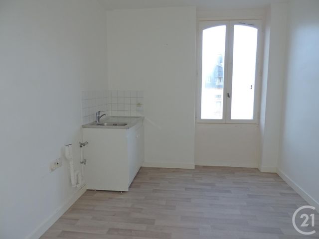 Appartement F3 &agrave; louer - 3 pi&egrave;ces - 88,17 m2 - Bagnoles De L Orne Normandie - 61 - BASSE-NORMANDIE