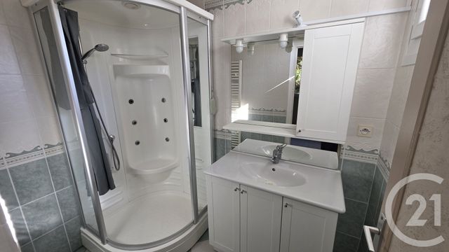 Appartement F2 &agrave; louer - 2 pi&egrave;ces - 38 m2 - Bagnoles De L Orne - 61 - BASSE-NORMANDIE