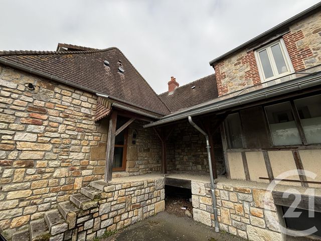 Afficher la photo en grand Maison à vendre - 5 pièces - 216,90 m2 - Domfront En Poiraie - 61 - BASSE-NORMANDIE