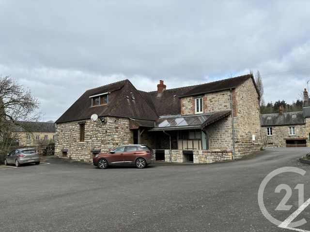 Afficher la photo en grand Maison à vendre - 5 pièces - 216,90 m2 - Domfront En Poiraie - 61 - BASSE-NORMANDIE