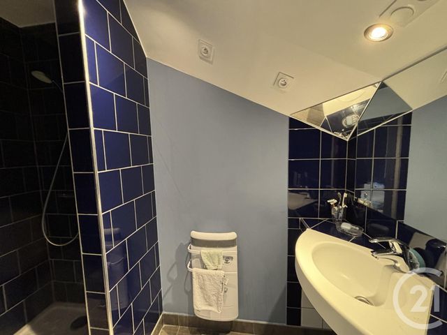 Afficher la photo en grand Maison à vendre - 5 pièces - 216,90 m2 - Domfront En Poiraie - 61 - BASSE-NORMANDIE
