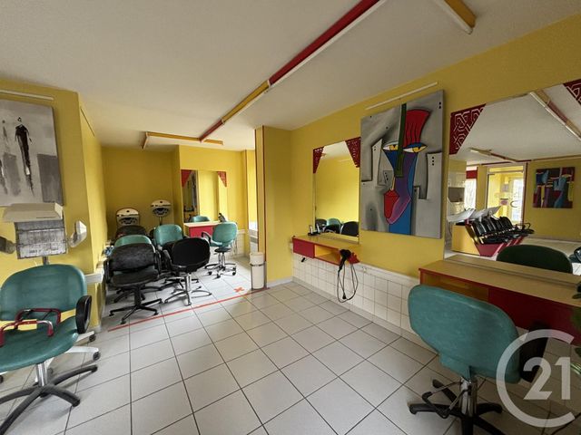 Afficher la photo en grand Maison à vendre - 5 pièces - 216,90 m2 - Domfront En Poiraie - 61 - BASSE-NORMANDIE