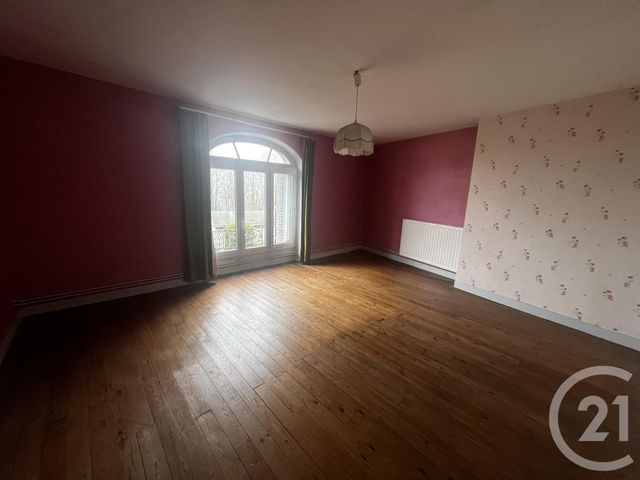 Afficher la photo en grand Maison à vendre - 4 pièces - 110,31 m2 - Domfront En Poiraie - 61 - BASSE-NORMANDIE