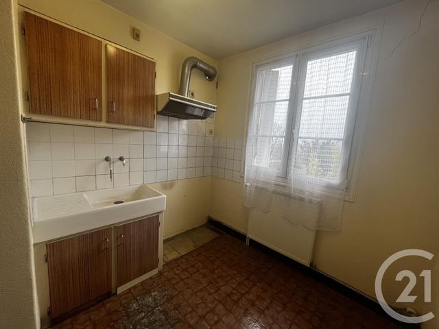 Afficher la photo en grand Maison à vendre - 4 pièces - 110,31 m2 - Domfront En Poiraie - 61 - BASSE-NORMANDIE