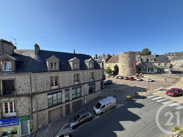 Appartement à louer - 5 pièces - 99 m2 - Domfront En Poiraie - 61 - BASSE-NORMANDIE