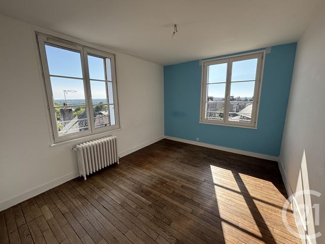 Appartement à louer - 5 pièces - 99 m2 - Domfront En Poiraie - 61 - BASSE-NORMANDIE