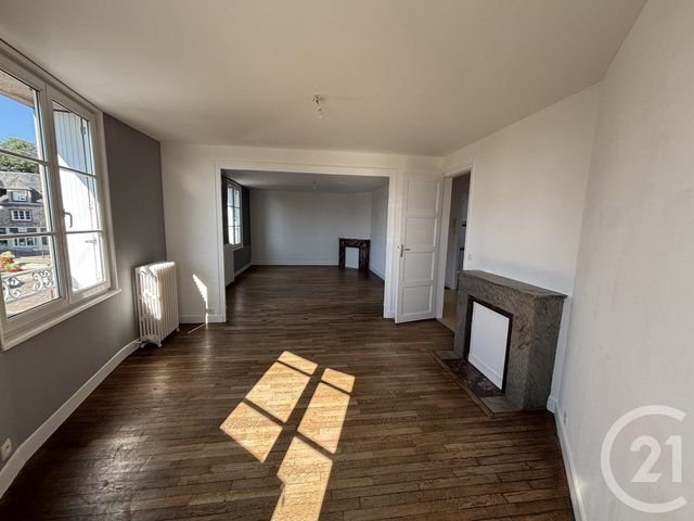 Appartement à louer - 5 pièces - 99 m2 - Domfront En Poiraie - 61 - BASSE-NORMANDIE