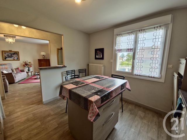 Afficher la photo en grand Maison à vendre - 4 pièces - 88,13 m2 - Domfront En Poiraie - 61 - BASSE-NORMANDIE