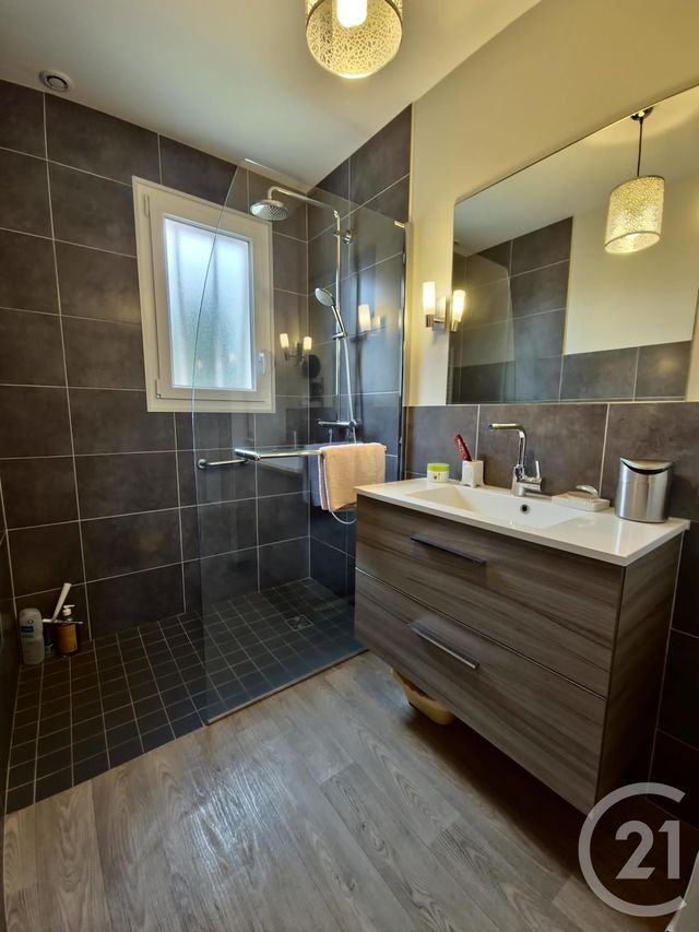 Afficher la photo en grand Maison à vendre - 4 pièces - 88,13 m2 - Domfront En Poiraie - 61 - BASSE-NORMANDIE
