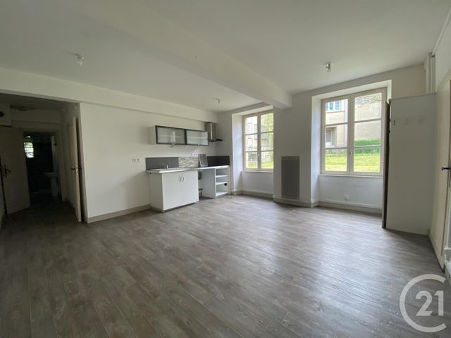 Afficher la photo en grand Appartement F2 à louer - 2 pièces - 40,05 m2 - Domfront En Poiraie - 61 - BASSE-NORMANDIE