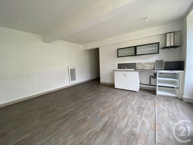 Afficher la photo en grand Appartement F2 à louer - 2 pièces - 40,05 m2 - Domfront En Poiraie - 61 - BASSE-NORMANDIE