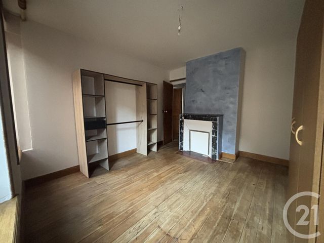 Maison &agrave; louer - 6 pi&egrave;ces - 124,89 m2 - Domfront En Poiraie - 61 - BASSE-NORMANDIE