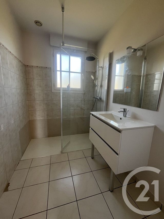 Maison à louer - 4 pièces - 79,51 m2 - Domfront En Poiraie - 61 - BASSE-NORMANDIE