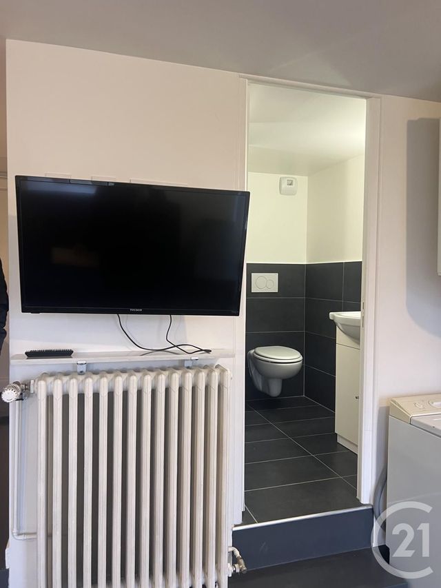 Appartement &agrave; louer - 2 pi&egrave;ces - 30,20 m2 - Lonlay L Abbaye - 61 - BASSE-NORMANDIE